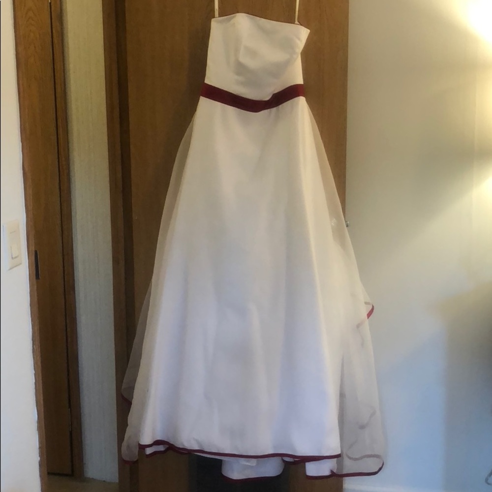Michelangelo size 12 David’s bridal wedding dress